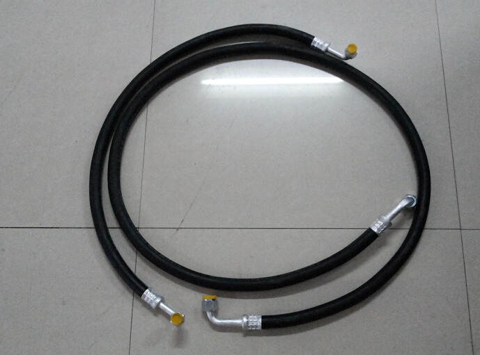 <a href=http://www.vxim.cn/lcc/ target=_blank class=infotextkey>冷藏車</a>制冷系統(tǒng)管路圖片